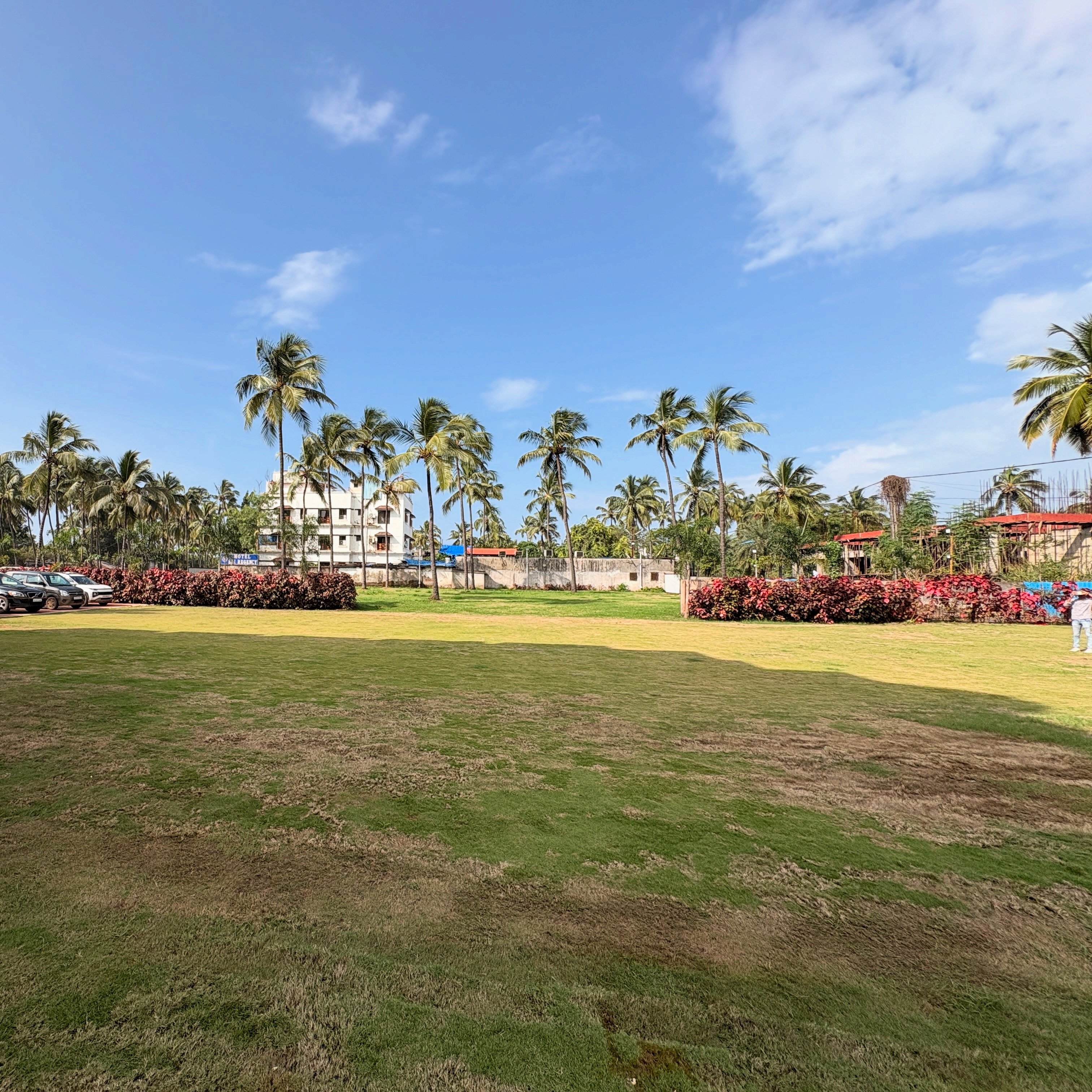 Avron Beach Resort Daman — pool, rooms, dining and beach views (photo 5)